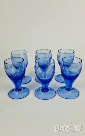Сервиз за алкохол от синьо стъкло, снимка 3 - Сервизи - 52092219