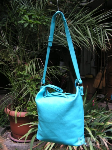 Нова, практична, дамска чанта, снимка 10 - Чанти - 51513373