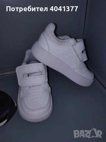 Детски обувки Adidas, снимка 4 - Детски маратонки - 52224676