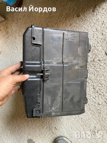 Кутия Акумулатор за Мазда 3 / Mazda 3, снимка 2 - Части - 44927318