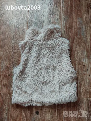 104/110 Детско елече Н&M, снимка 5 - Детски якета и елеци - 49176670