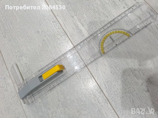 Линия за техническо чертане( А4) с релса за монтаж/немска/