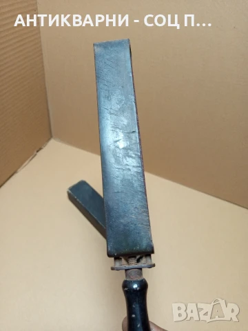 Соц Старо Немско  Кожено Бръснарско Точило Масат., снимка 9 - Антикварни и старинни предмети - 50660115