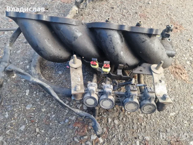 Газов инжекцион за Audi A3 8L 1.8 125 коня, снимка 2 - Части - 48550672