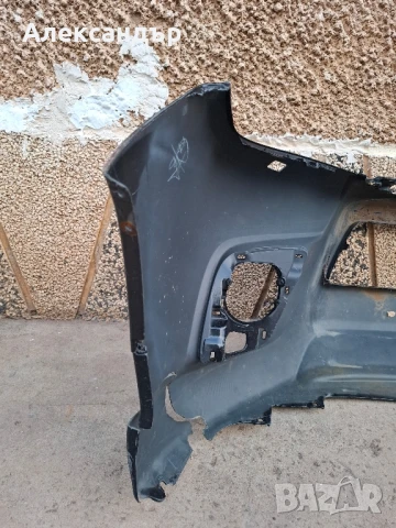 Предна Броня за Toyota Hilux от 2015 година., снимка 12 - Части - 40560367