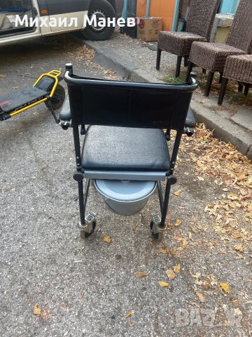 Инвалиден стол за тоалетна и къпане, снимка 3 - Столове - 42664066