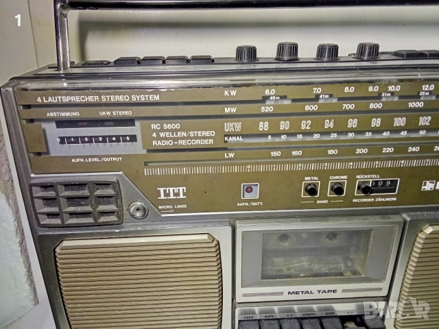 Радиокасетофон ITT, снимка 2 - Радиокасетофони, транзистори - 52012346