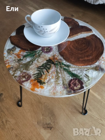 Масичка за кафе, чай или работа с лаптоп с уникална визия