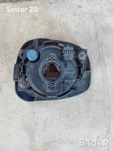 Халоген халогенка дясна за Дачия Сандеро 1, снимка 2 - Части - 50971813