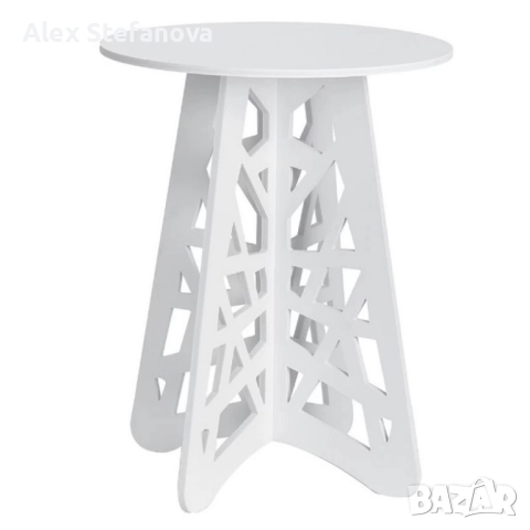 Стилна кръгла холна маса с ажурни крака – Бял елегантен акцент за всяко пространство