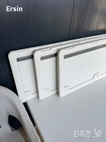 Касетъчна врата Thetford 6 Цена за брой : 179.00 евро (Тегло: 1,5 кг без пълнежа), снимка 2 - Къмпинг мебели - 49197388