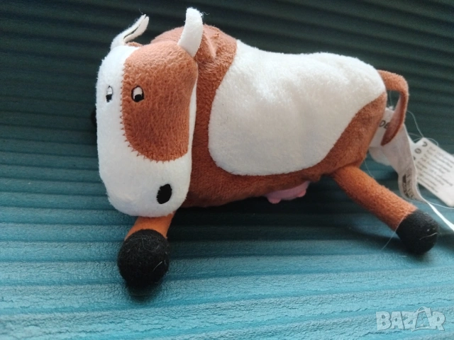 Плюшена кравичка Ikea, снимка 2 - Плюшени играчки - 53759370