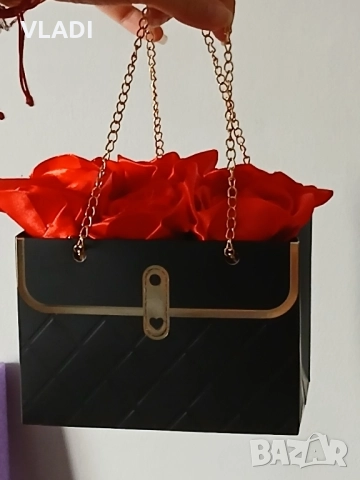 Ръчно изработени сатенени рози, снимка 5 - Ръчно изработени сувенири - 45891917