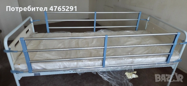 Механично болнично легло