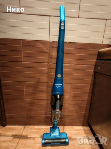 Вертикална прахосмукачка Heinner 145W, Ново, снимка 3 - Прахосмукачки - 51755773