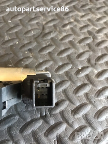 Заден десен мотор за стъкло на врата за Mazda 6 (2002-2006) G22C5958X, снимка 2 - Части - 53728638