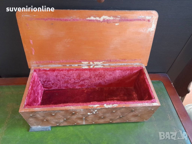 Стара дървена кутия , снимка 2 - Антикварни и старинни предмети - 36316861