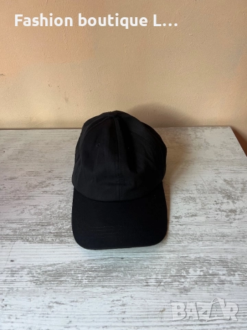 Черна дамска бейзболна шапка от текстил с регулираща се обиколка на главата 🖤