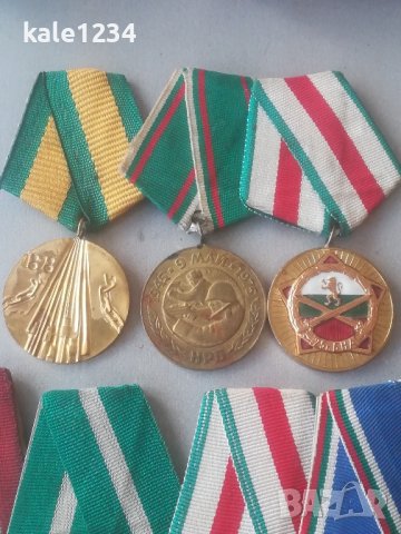 Военни медали. Лот. БНА. Орден. Медал. За заслуги. , снимка 4 - Антикварни и старинни предмети - 44417563