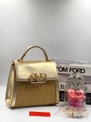 чанти valentino garavani , снимка 7 - Чанти - 51005081