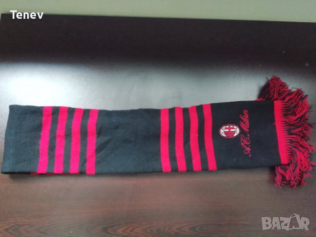 AC Milan официален шал Милан , снимка 1 - Футбол - 39722989