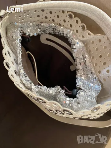 Дамска чанта, снимка 2 - Чанти - 47667340