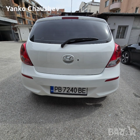 Hyundai I20 1.2 бензин 08.2014 г. с нови гуми, снимка 4 - Автомобили и джипове - 53229781