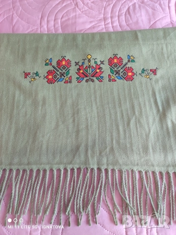 Кашмирен шал с бродерия , снимка 9 - Шалове - 53063898