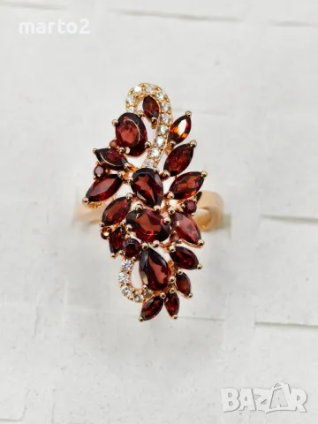 Прелестен Сребърен 925 Пръстен с покритие от Розово Злато и Натурални Гранати Циркони!