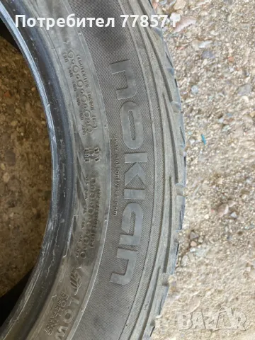 Зимни гуми 225 55 17, снимка 5 - Гуми и джанти - 49420517