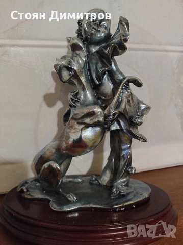 Клоун и куче прекрасна изработка,класика, ръчна работа тежи 1050гр. вис.25см., снимка 7 - Антикварни и старинни предмети - 53742838