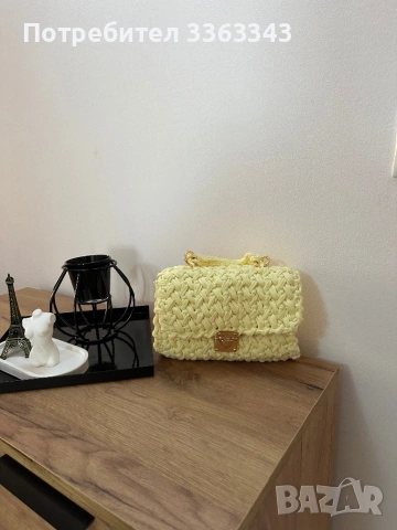 Ръчно пелтена чанта нова