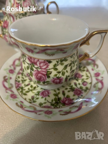 Френски порцеланов сервиз Limoges  ръчно рисуван . Чайник, захарница, 6 чаши и 6 чинии , снимка 9 - Сервизи - 53415849