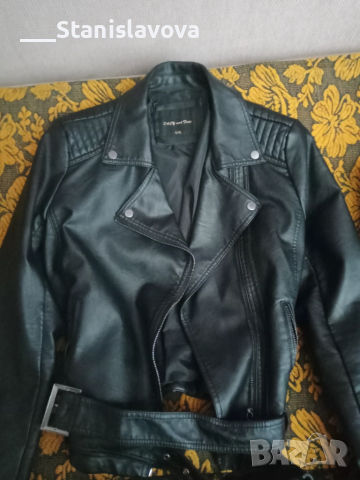 Есенно кожено дамско късо яке 