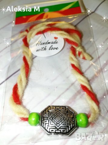 Луксозни Мартеници ръчна изработка с жива вълна шевици гривна гривни дамски мъжки, снимка 9 - Български сувенири - 35814490