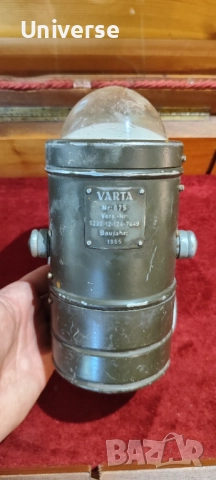 Стар прожектор Varta, снимка 5 - Антикварни и старинни предмети - 52405474