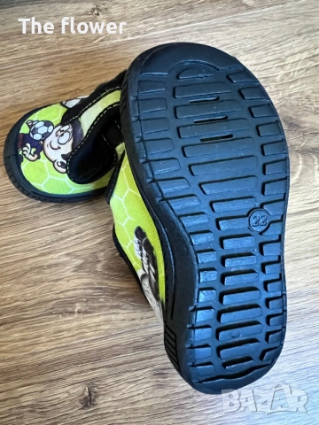 Пантофи - дишащи и тип чорапче - №22-№24, снимка 2 - Детски пантофи - 53266800
