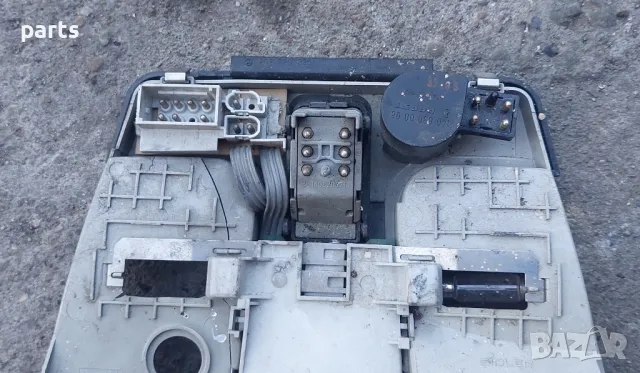 Бутони Плафон Мерцедес C класа W210, снимка 5 - Части - 47682262