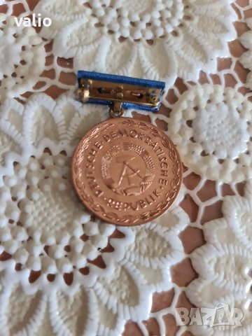 Немски медал , снимка 2 - Антикварни и старинни предмети - 41674701