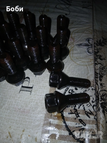 Болтове за джанти 12мм vw grup oem оргинални , снимка 10 - Аксесоари и консумативи - 52402400