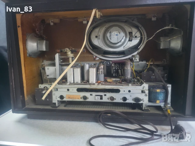 Радио Blaupunkt Granada , снимка 3 - Радиокасетофони, транзистори - 50509807