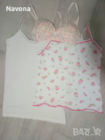 Бюстиета 11-12г , снимка 2 - Детско бельо и бански  - 52250215