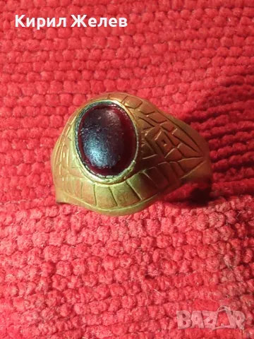СТАРИНЕН КЛАСИЧЕСКИ РЕТРО МОДЕЛ ОРНАМЕНТИРАН МЕДЕН ПРЪСТЕН с ЧЕРВЕН КАМЪК КРИСТАЛ РЪЧНА РАБОТА 46805, снимка 15 - Антикварни и старинни предмети - 46423640