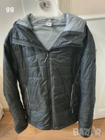 Елегантно черно есенно яке DECATHLON, отлично състояние