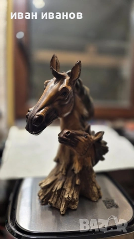 Статуетки на коне