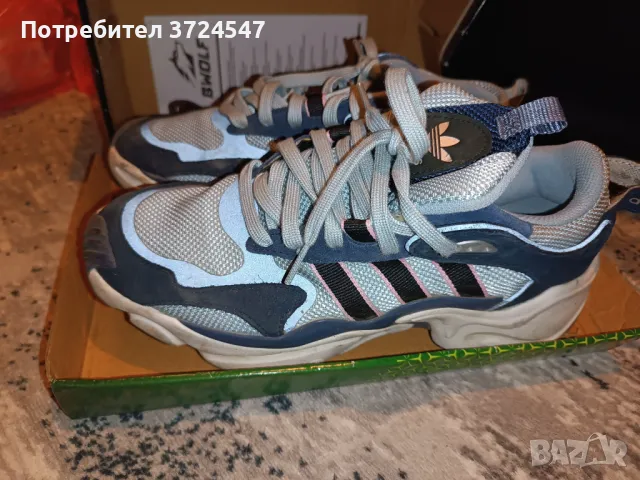 Маратонки Adidas , снимка 3 - Маратонки - 50415268