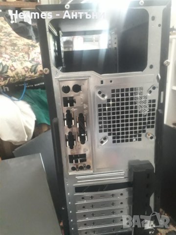 Комп КУТИЯ - ГОЛЯМА + Сата кабел Двд/захраНВАНЕ , снимка 7 - Геймърски - 31048120