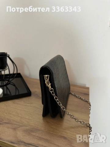 Черна чанта, снимка 4 - Чанти - 53483190