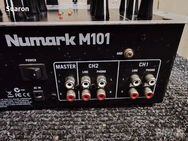 Пулт миксер ,,Numark M101" смесител, снимка 2 - Ресийвъри, усилватели, смесителни пултове - 52465260