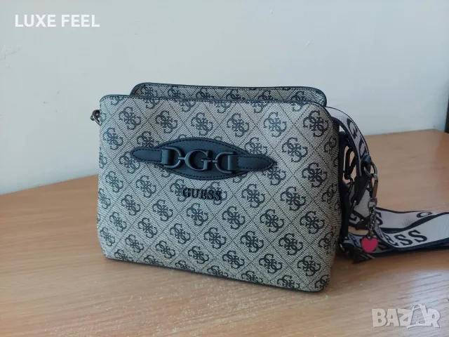 Guess ✨Дамски Чанти , снимка 3 - Чанти - 56239853